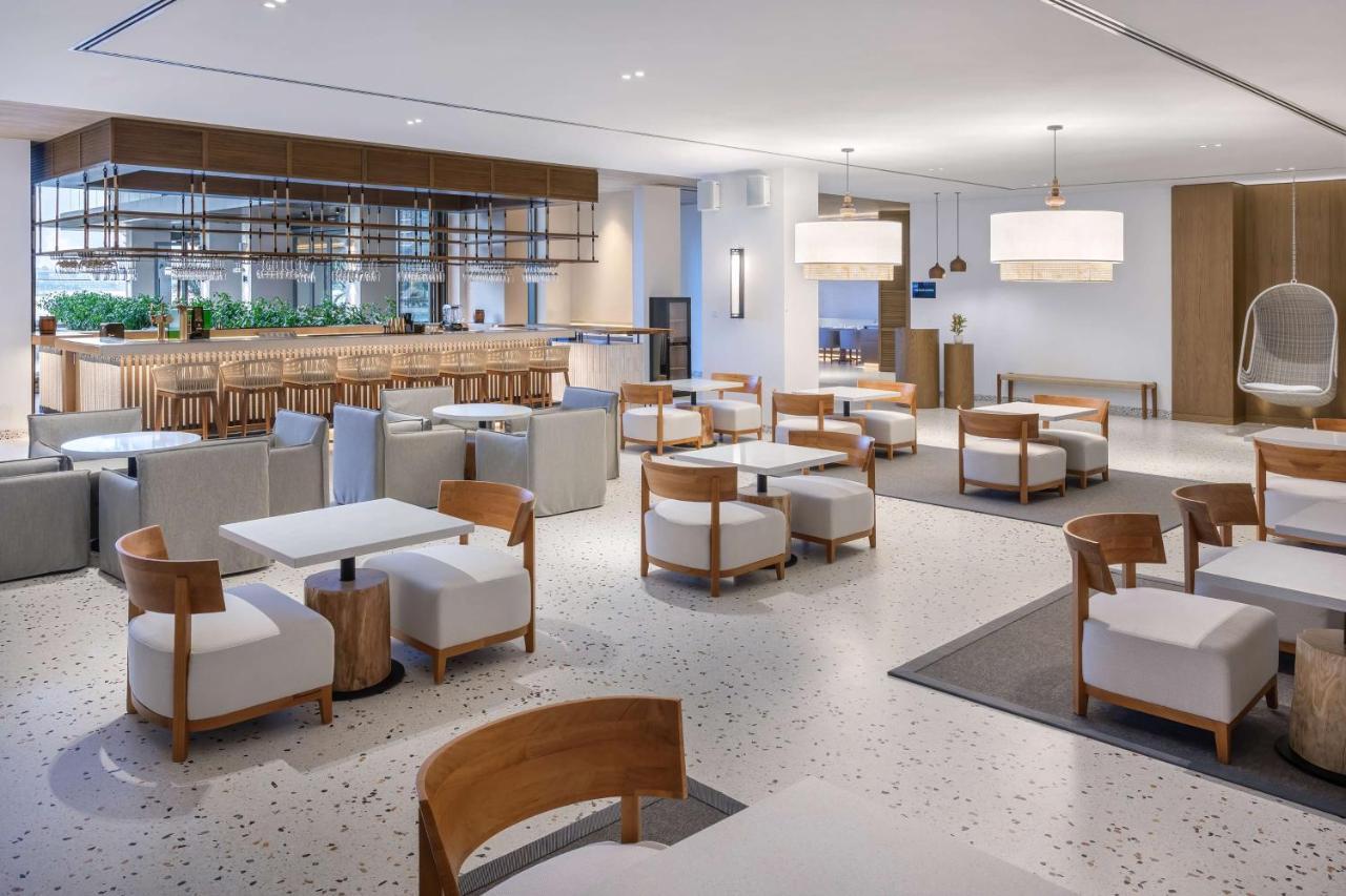 Radisson Beach Resort Palm Jumeirah Dubai Exterior foto